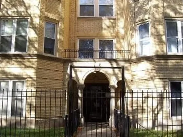 2254 W Arthur Ave #102-2, Chicago, IL 60645