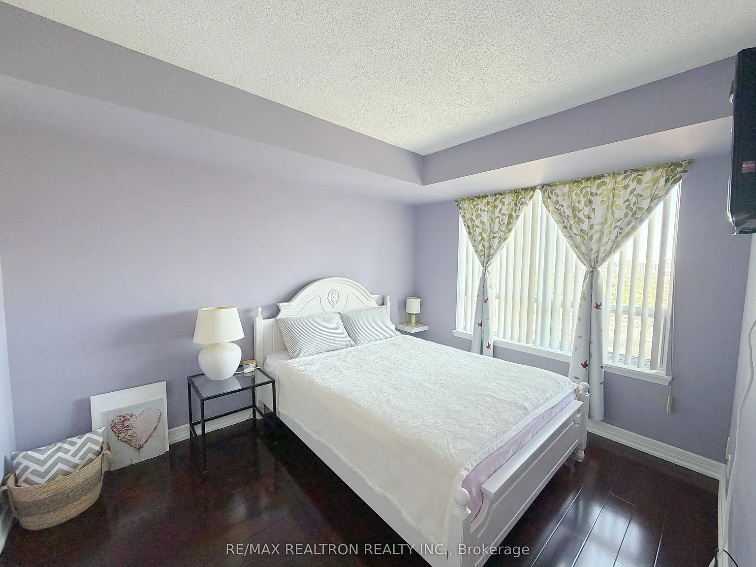 1 bed, $2,300 — Photo 4