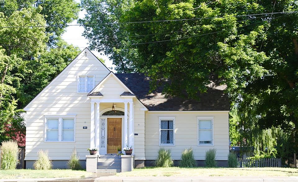 1st image of 1041 Isaacs Ave