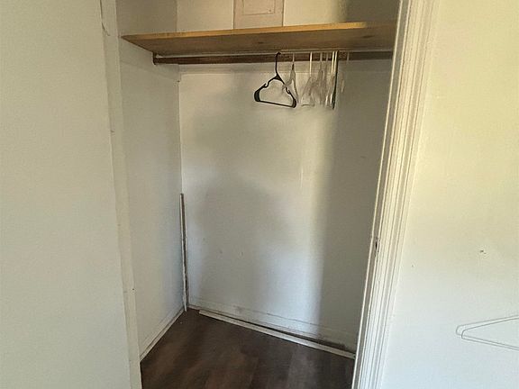 3rd image of 611 Marion Ave