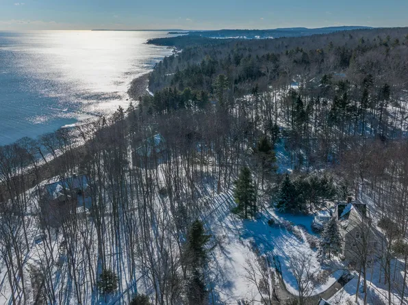 39 Springbrook Hill Road, Camden, ME 04843