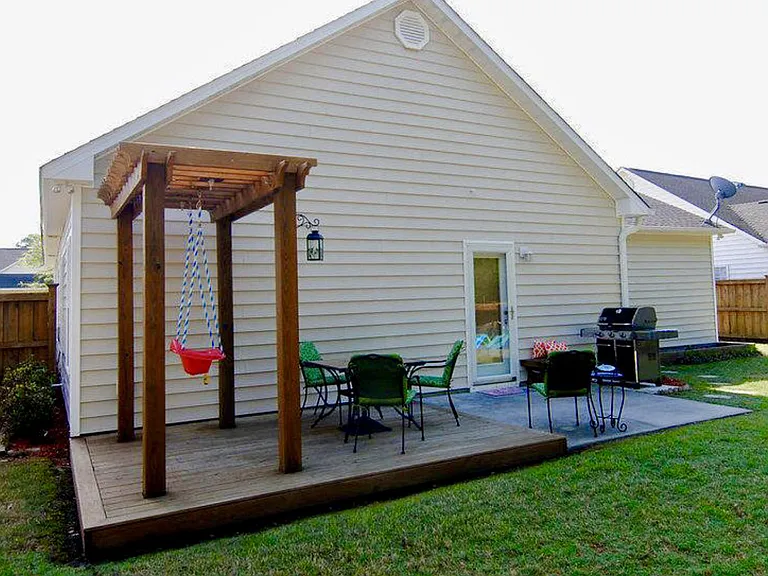 125 N Palm Dr — Photo 10