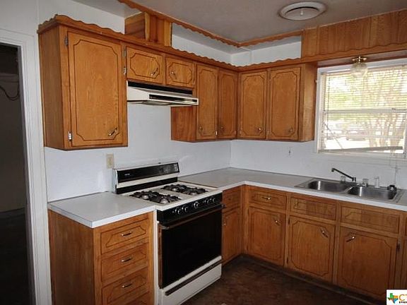 3rd image of 2507 Post Oak Ave