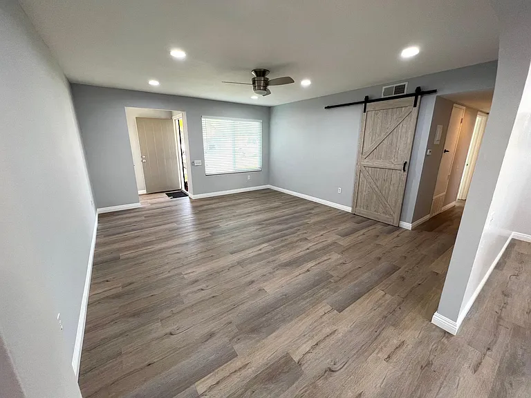 309 W Kelly Ave #B — Photo 9