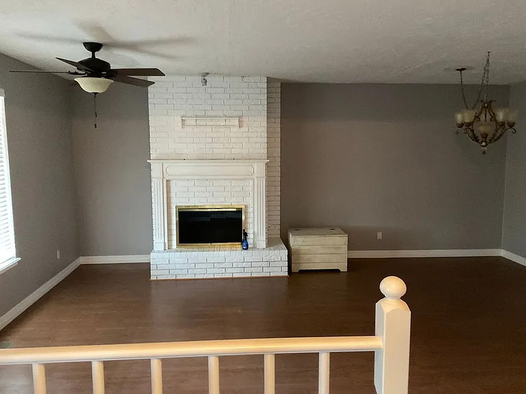 1421 Pheasant Run Ct — Photo 2