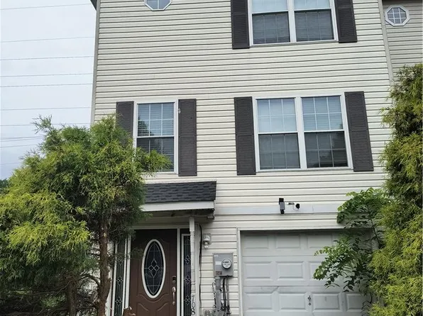 708 Bach Ct, Freemansburg, PA 18017