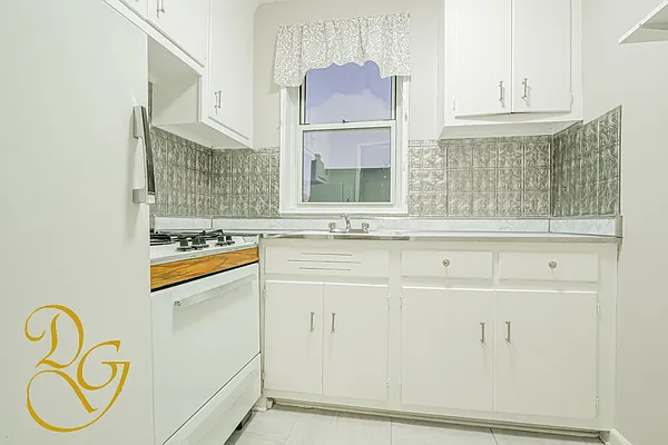 Sold by Dorsa Group | media 20