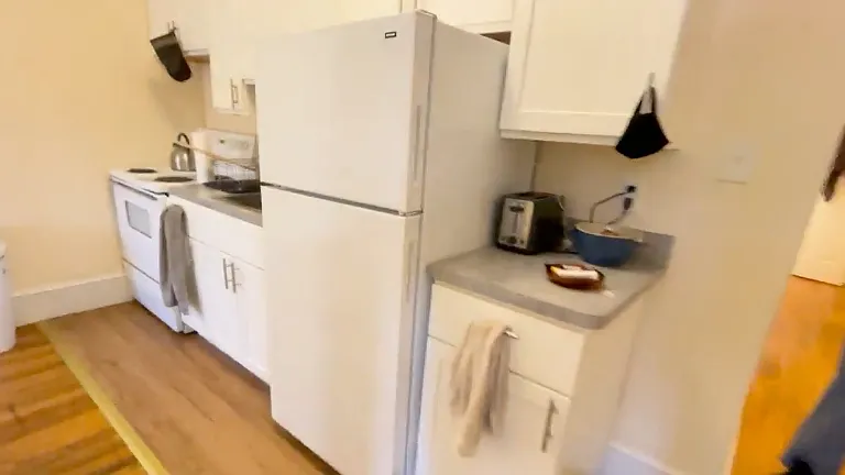 883 Huntington Ave — Photo 61