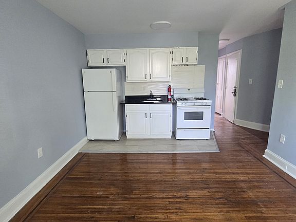 2nd image of 4812 Regent St APT 3