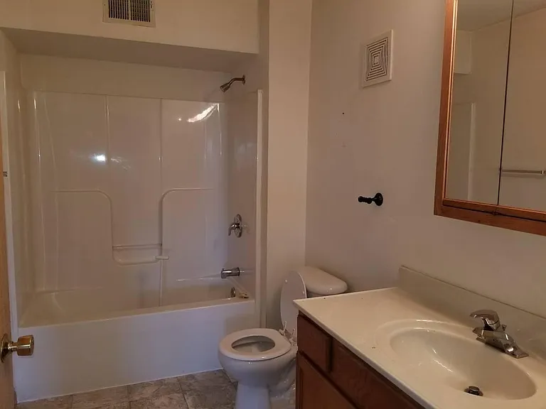 4600 Grand Ave #A6 — Photo 6