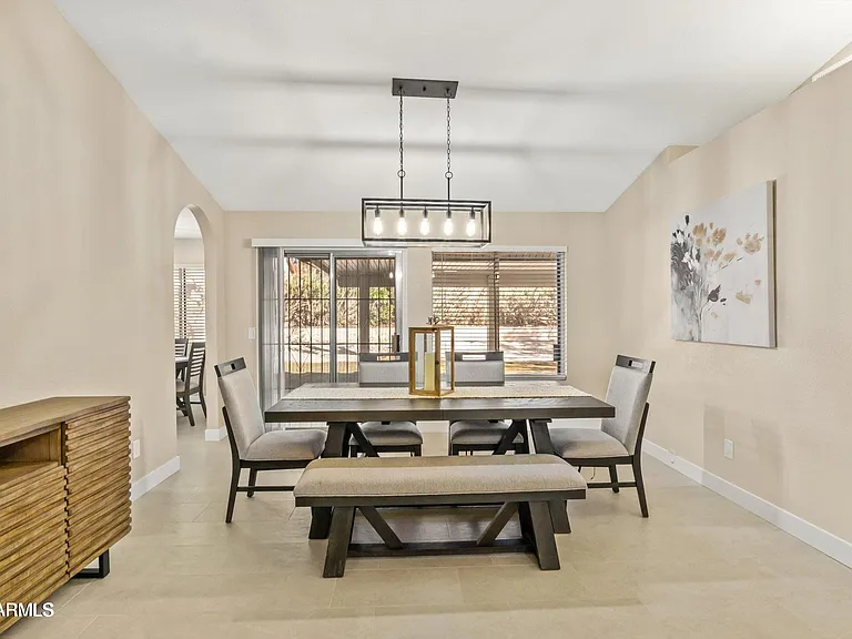 2735 N Diego Cir — Photo 17