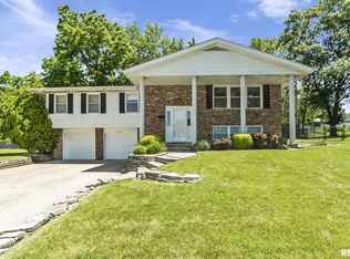 6316 N Riviera Ct, Peoria, IL 61614