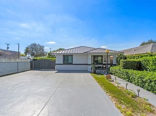 42 W 44th St, Hialeah, FL 33012