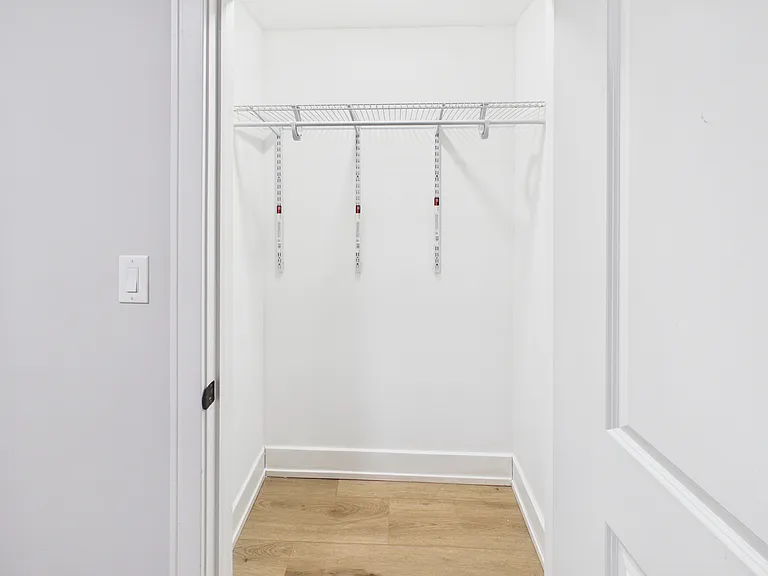 2401 S Homan Ave — Photo 12