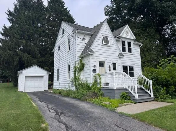 49 Oak St, Brookville, PA 15825