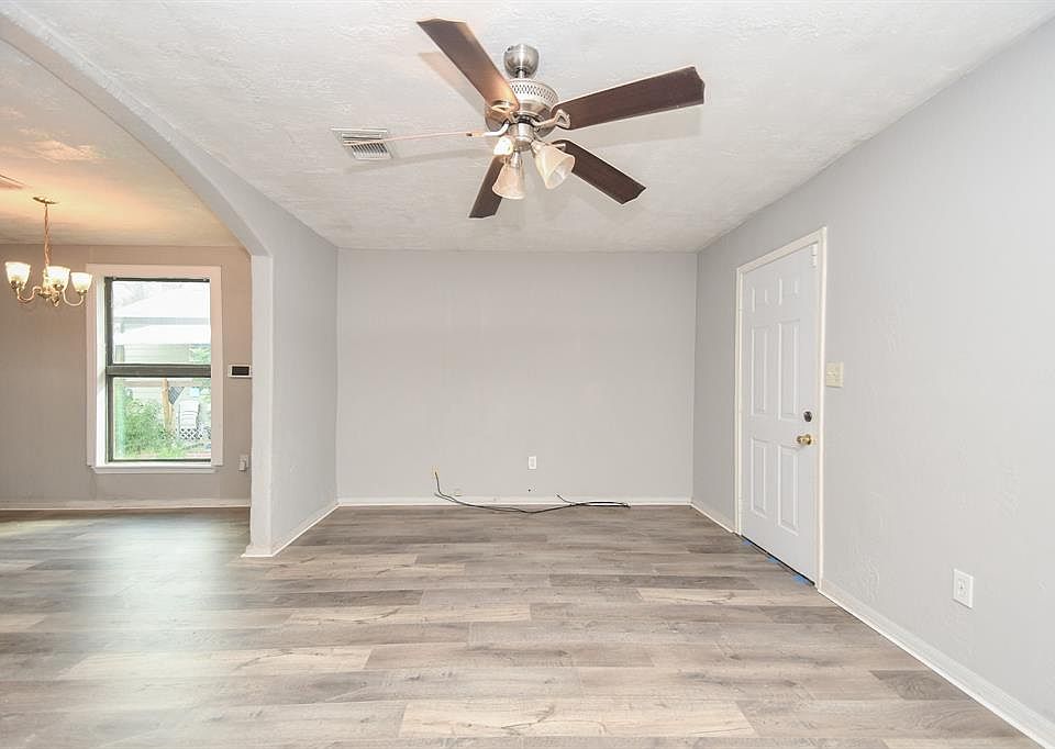 304 Elm Ave, Crosby, TX 77532 MLS 18287339 Zillow