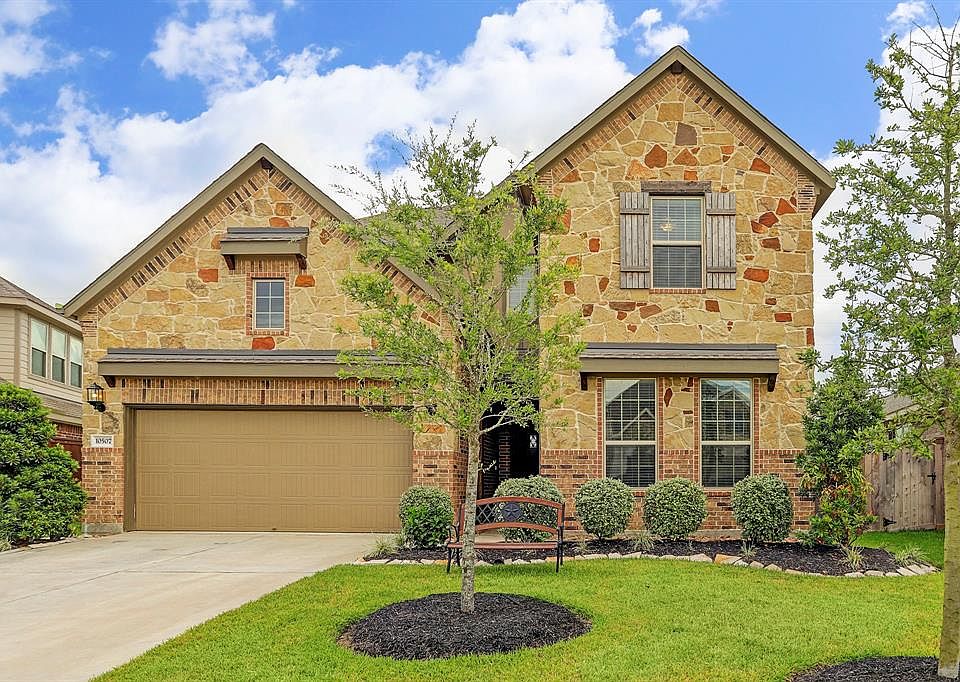 1st image of 10507 Paula Bluff Ln