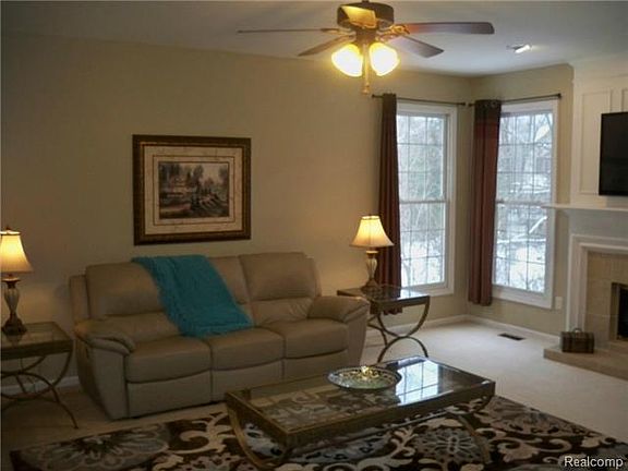 5th image of 5230 Winton Ct