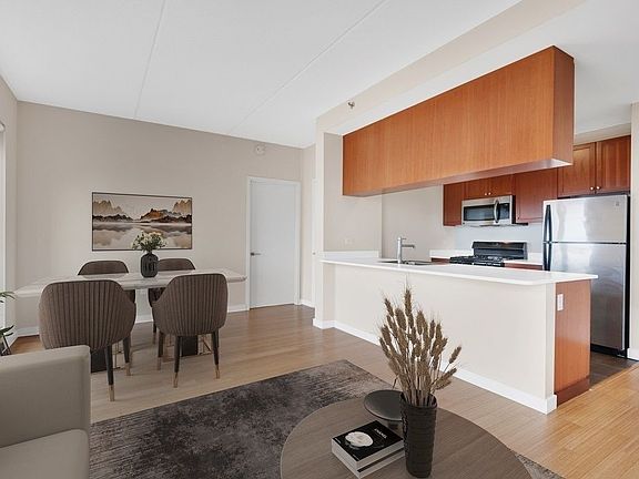 5th image of 373 Wythe Ave APT 11B