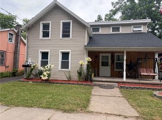 381 Prospect Dr, Palmyra, NY 14522