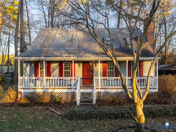 8637 Den Bark Dr, North Chesterfield, VA 23235
