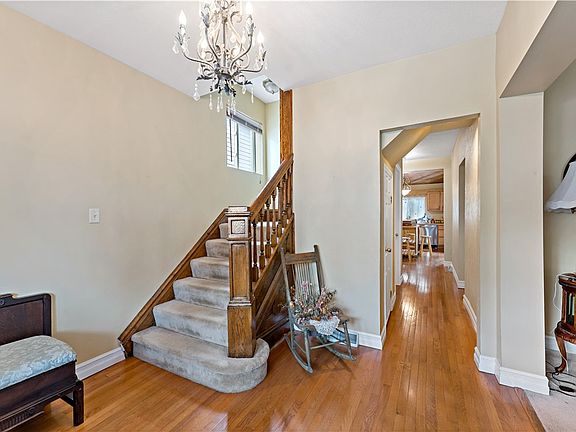 5th image of 628 Library Ave