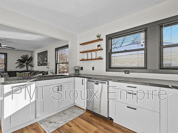 3rd image of 1303 S Center Ave #2