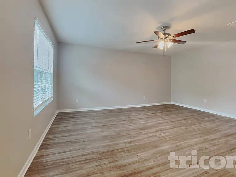 2133 Bethany Trace Ln — Photo 2