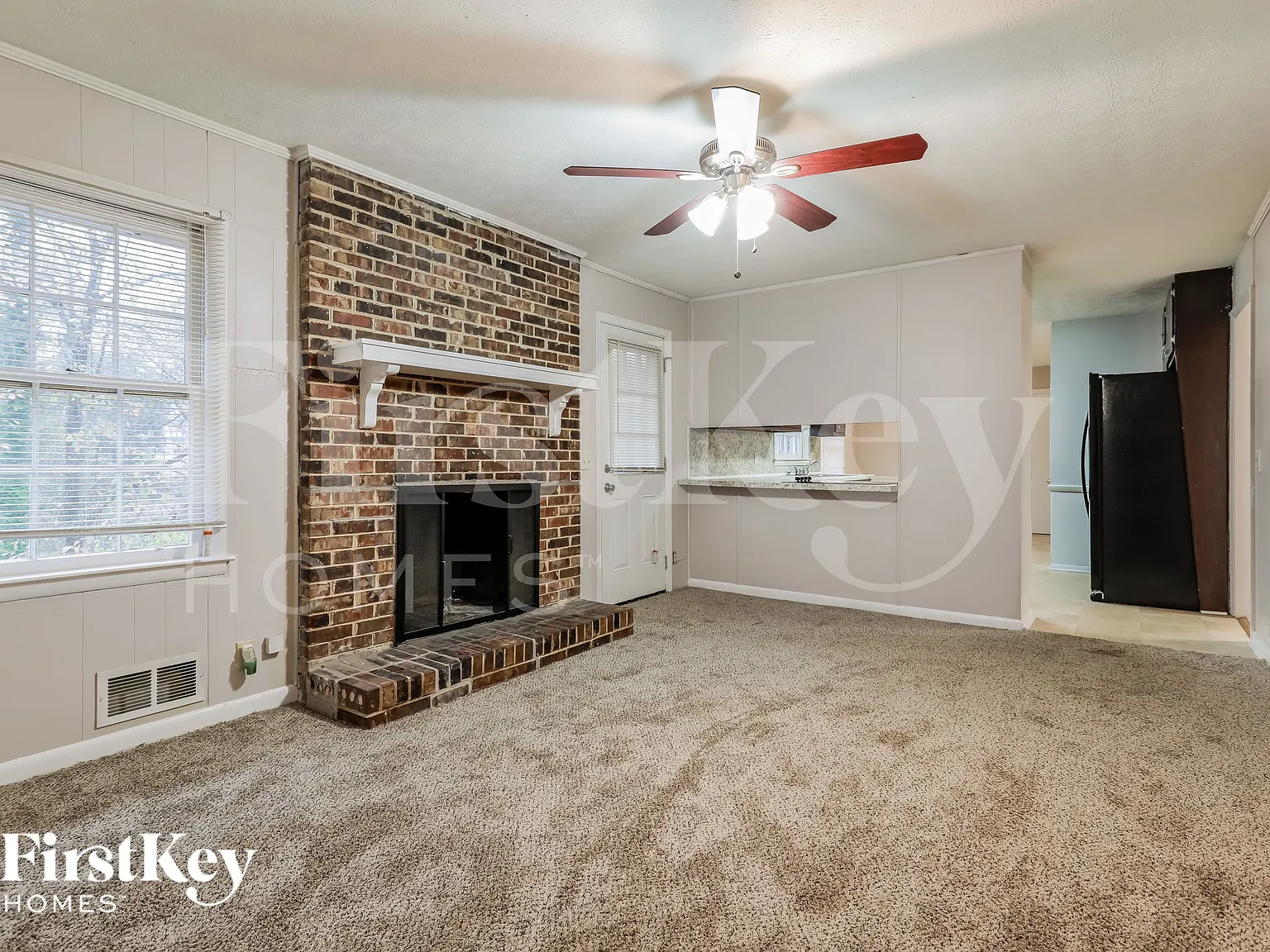 3 bed, 2.0 bath, 1625 sqft, $1,950 — Photo 3
