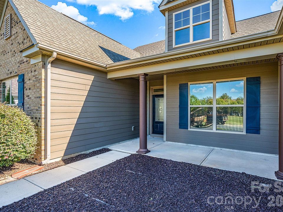 1st image of 107 Morden Loop