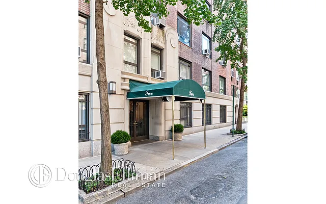 Sold by Douglas Elliman | media 8