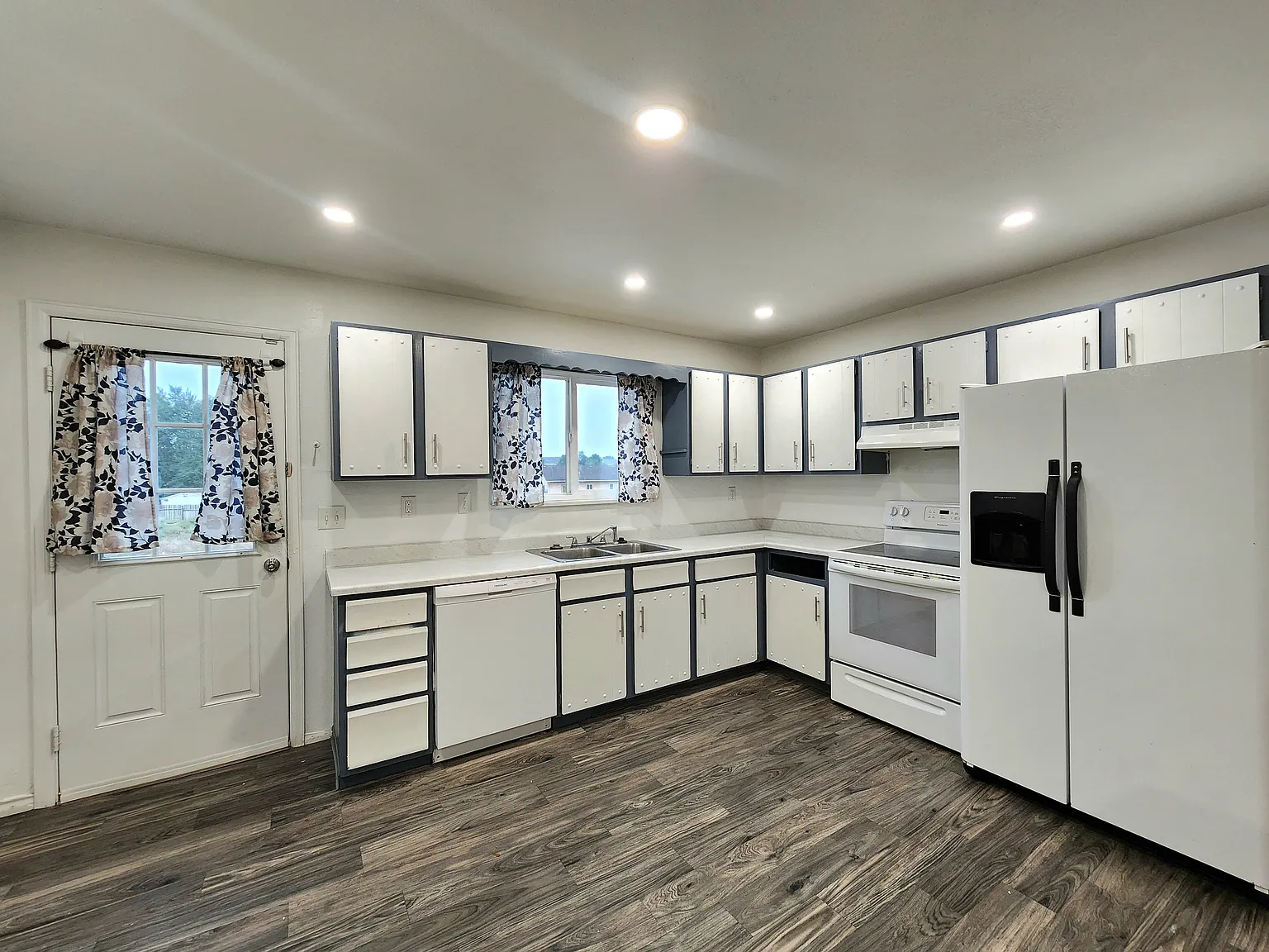 2 bed, 900 sqft, $1,475 — Photo 4