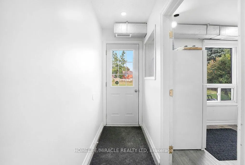 2 bed, $2,000 — Photo 2