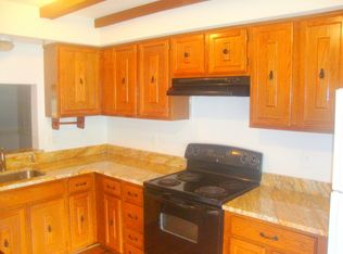 305 Chelmsford Ct, Sterling, VA 20165