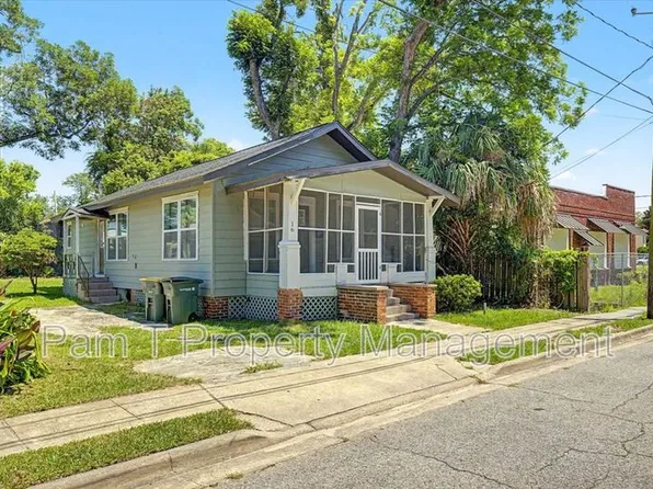 16 Helmken St, Savannah, GA 31404