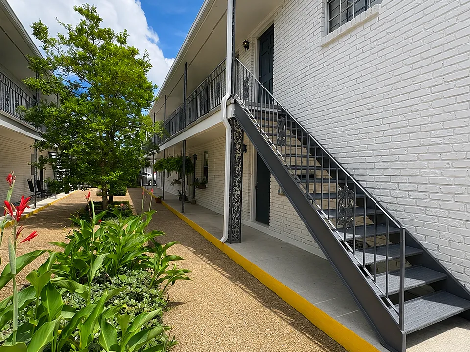 201 State St