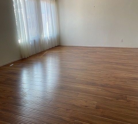 3rd image of 10480 Brookhurst Ave