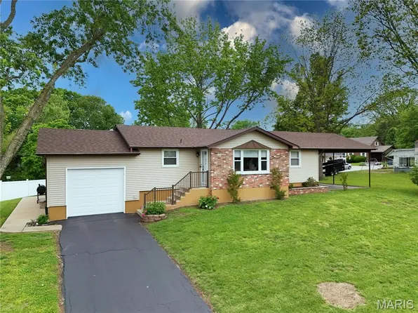 479 Joachim Ave, Herculaneum, MO 63048
