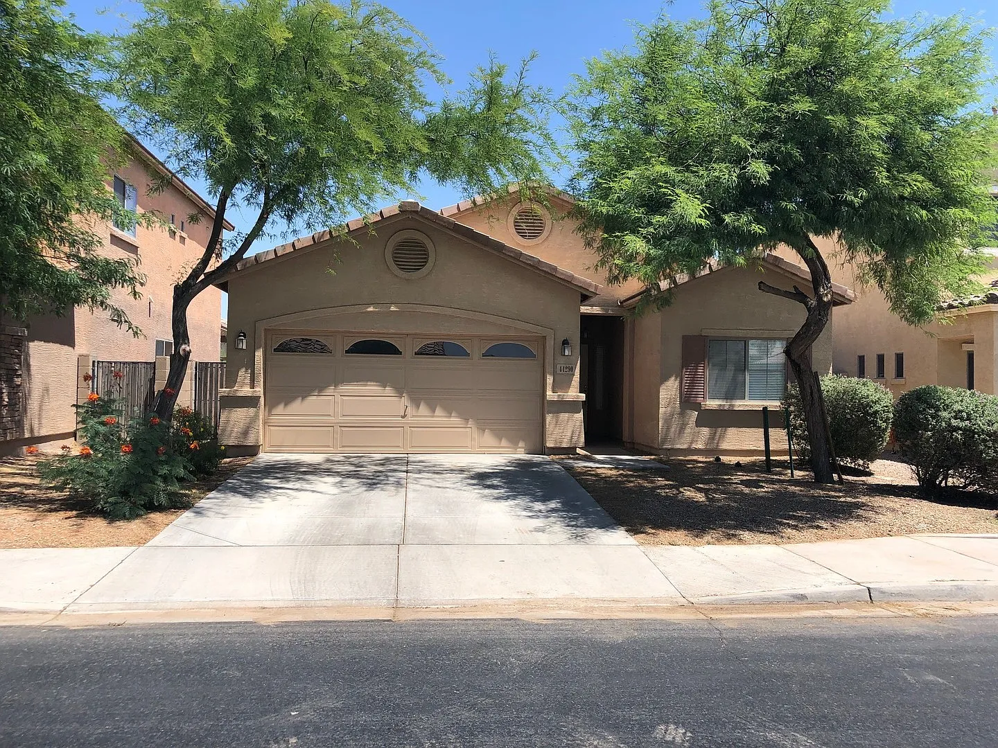 Beautiful Single-Level 3 Bedroom, 2 Bathroom Home in Maricopa — Photo 3