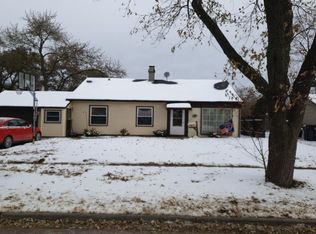 24 Crestwood Dr, Streamwood, IL