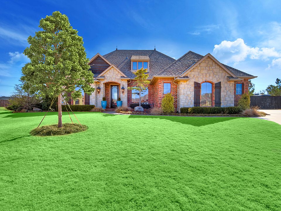 1st image of 908 W Nandina Way
