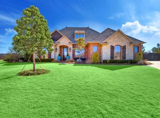 908 W Nandina Way, Mustang, OK 73064