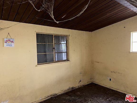5th image of 2501 Florentina Ave
