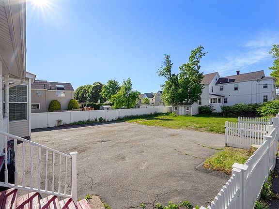 3rd image of 125 Highland Ave