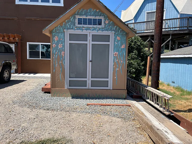 Taylor Rd — Photo 12