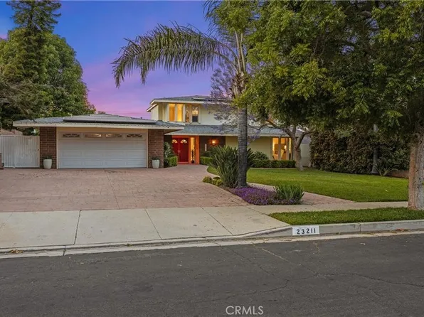 23211 Ingomar St, Canoga Park, CA 91304