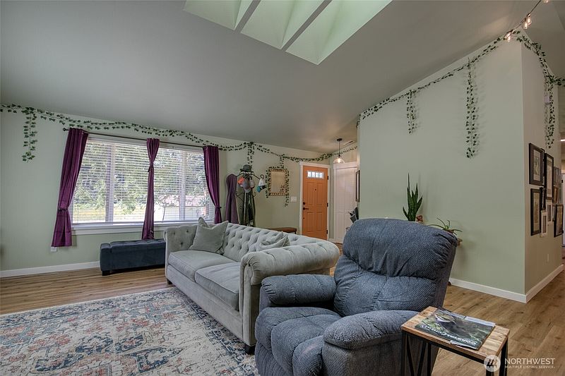 2nd image of 1541 Kirkpatrick Road