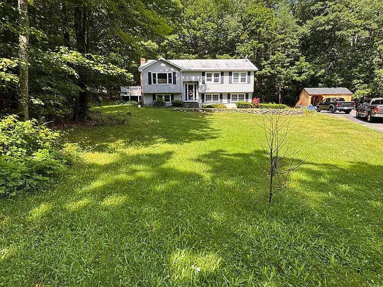 190 Pillsbury Rd — Photo 2