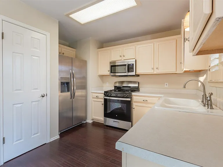 7700 Portland Trl — Photo 8