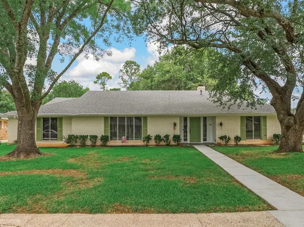 2305 Ashdown Dr, Bossier City, LA 71111